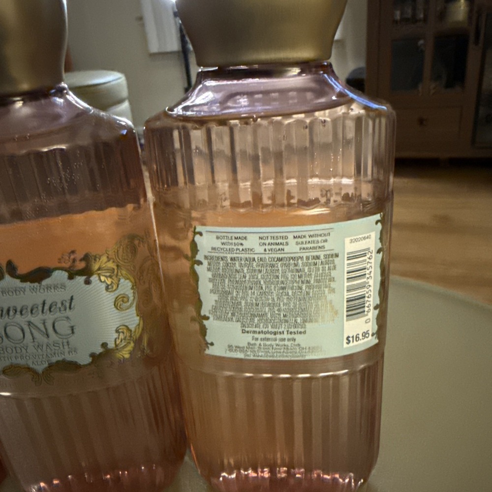 Bath & Body Works Lot of 3 Bottles Sweetest Song Body Wash Shower Gel 10 oz‎ - Picture 2 of 5